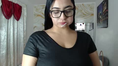 kendall  online show from April 18, 6:28 am