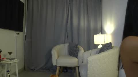 Snapshot of kendall_ruiiz chatting on September 21, 12:23 am Andrea online show from September 21, 12:23 am