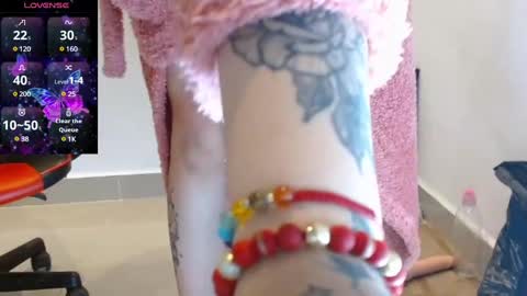 kendall online show from February 13, 8:17 am