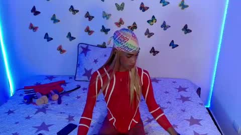 kendallgil online show from January 17, 5:32 am