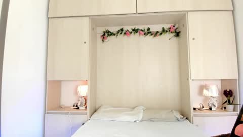 Kendal online show from March 13, 12:12 pm