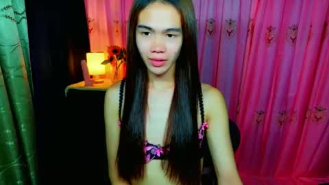 Snapshot of kendallspice_ chatting on April 23, 11:31 am Kendall online show from April 23, 11:31 am