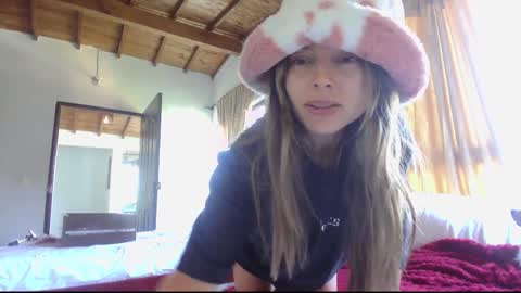 Snapshot of kendalltyler chatting on January 23, 1:45 pm kendall online show from January 23, 1:45 pm