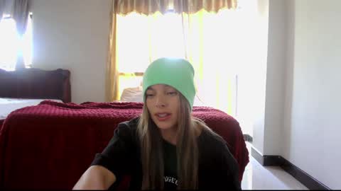 Snapshot of kendalltyler chatting on February 7, 3:19 pm kendall online show from February 7, 3:19 pm