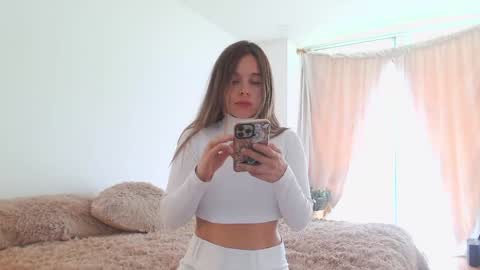 Snapshot of kendalltyler chatting on March 4, 5:45 pm kendall online show from March 4, 5:45 pm