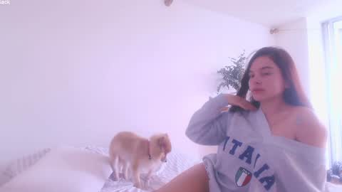 kendall online show from January 10, 2:52 pm