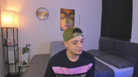 kendel_dimitri online show from July 24, 5:16 am