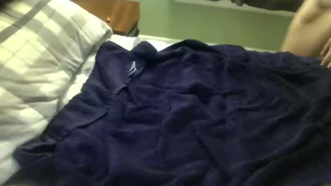 Snapshot of kendog1101 chatting on December 28, 3:26 am Steve online show from December 28, 3:26 am