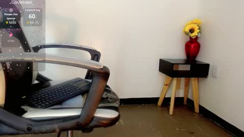 Kendra Bailey online show from November 18, 7:07 pm