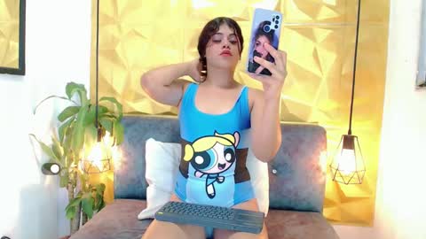 K E N D R A  online show from January 25, 2:58 am