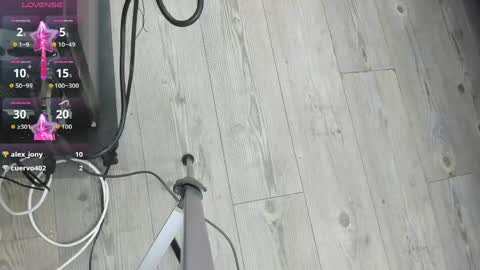 Kendra London online show from April 21, 11:16 am