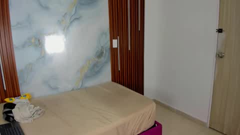 kendra_lovv online show from February 17, 12:01 pm