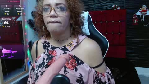 Snapshot of kendra_lust_69 chatting on December 22, 10:36 pm kendra_lust_69 online show from December 22, 10:36 pm