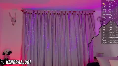 Snapshot of kendra_miller07_ chatting on July 10, 11:07 pm Kendra online show from July 10, 11:07 pm