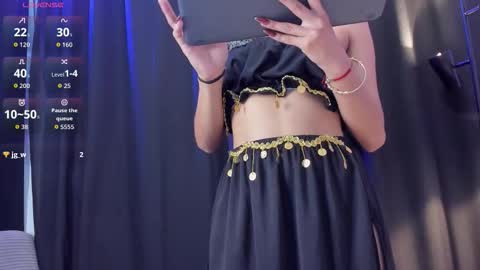 kendra_moretti2 online show from October 28, 10:01 pm