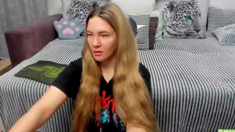 Snapshot of kendra_xx_ chatting on November 5, 11:49 pm Kendra online show from November 5, 11:49 pm