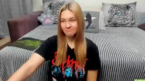 Snapshot of kendra_xx_ chatting on November 30, 11:31 pm Kendra online show from November 30, 11:31 pm