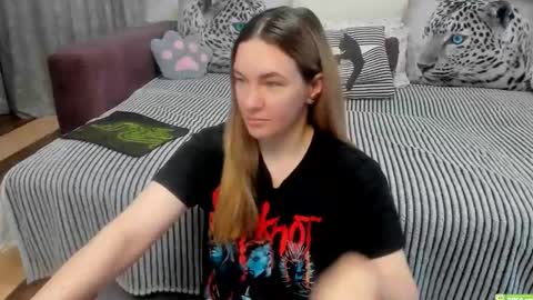 Kendra online show from April 26, 11:46 pm