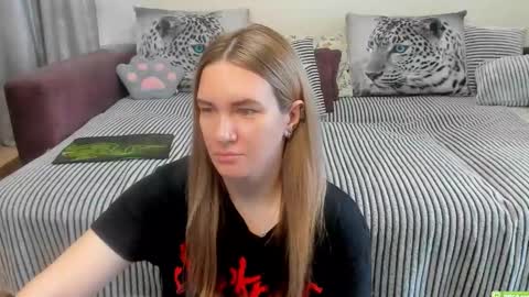 Kendra online show from May 16, 12:29 am