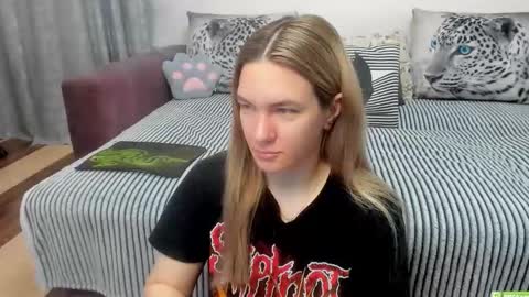 Kendra online show from May 21, 12:39 am