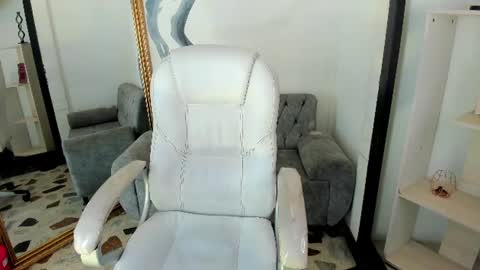 Snapshot of kendradior1 chatting on June 10, 12:26 pm Kendra online show from June 10, 12:26 pm