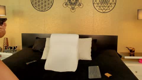 Snapshot of kendraleroy chatting on December 29, 10:47 pm KENDRA online show from December 29, 10:47 pm