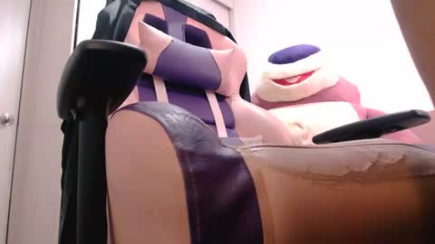 kenia_kone online show from March 6, 3:41 pm