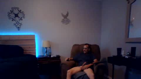 Snapshot of kenidymatheaw chatting on July 27, 12:17 am WoodMan1969 online show from July 27, 12:17 am