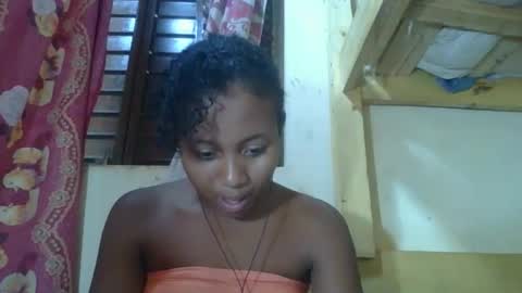 Snapshot of kenilange chatting on December 4, 6:44 am kenilange online show from December 4, 6:44 am