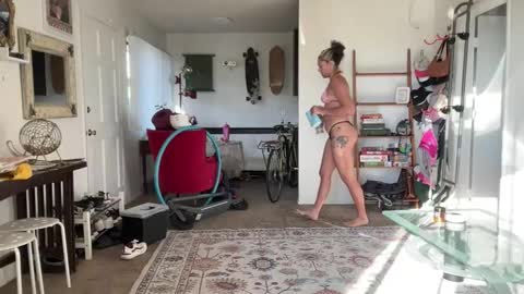 kennibby online show from March 21, 3:37 pm