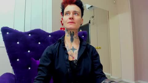 Sellena and Kenny online show from December 2, 7:53 pm