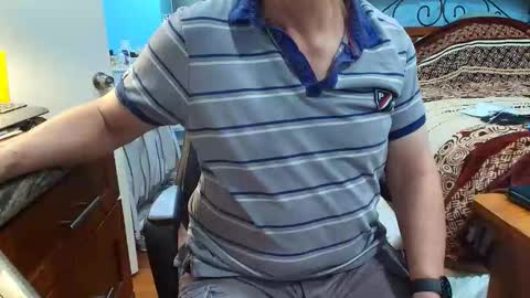Snapshot of kent_ham chatting on April 16, 9:39 pm kent_ham online show from April 16, 9:39 pm