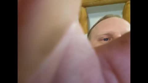 Snapshot of kentbrooks chatting on January 4, 8:59 pm looking 4 free c2c online show from January 4, 8:59 pm