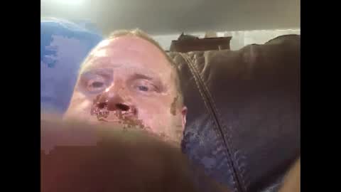 Snapshot of kentbrooks chatting on September 28, 8:42 am looking 4 free c2c online show from September 28, 8:42 am