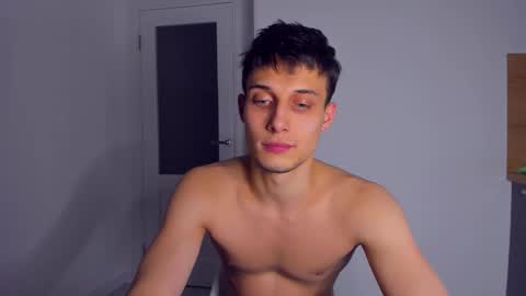 Peter     online show from November 24, 9:03 pm