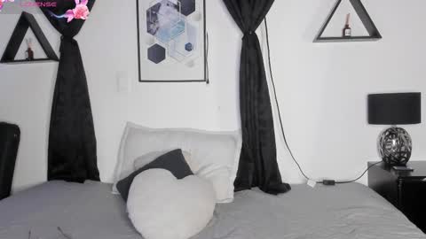 KENTHA  online show from March 12, 10:43 am