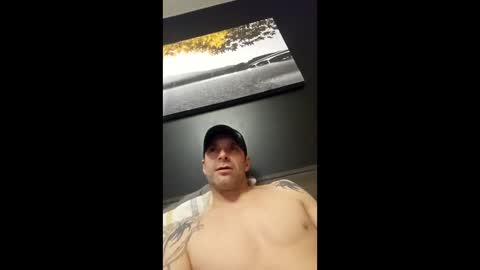 Snapshot of kenw34 chatting on May 3, 1:44 am kenw34 online show from May 3, 1:44 am