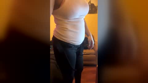 Snapshot of kenya803 chatting on December 15, 11:42 pm kenya803 online show from December 15, 11:42 pm