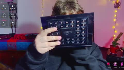 Kenzie online show from March 8, 4:27 am