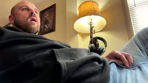 kepkon00 online show from March 31, 4:29 pm