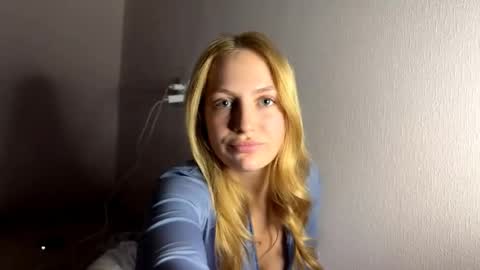 Snapshot of kerryrusell chatting on October 24, 11:06 am Elizabeth online show from October 24, 11:06 am