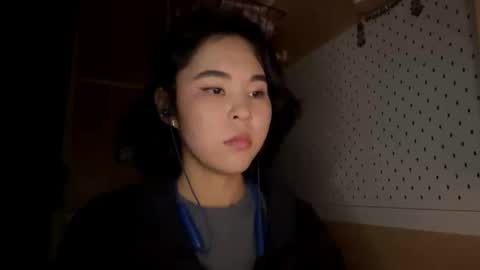 Jenny  online show from April 17, 9:34 am