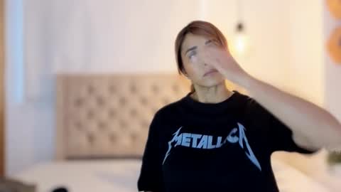 Kery Hillson online show from February 17, 12:01 pm