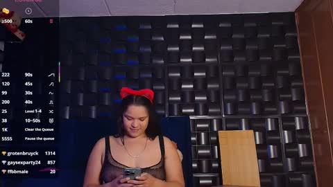 KESHA online show from November 10, 5:28 am