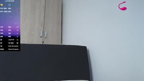 KESHA online show from April 13, 5:57 am