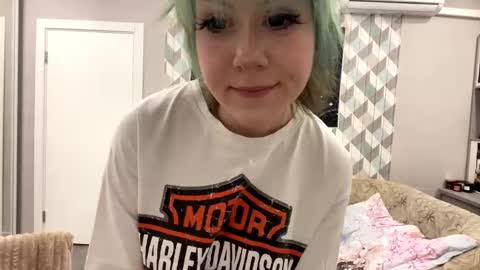 Eva online show from January 14, 7:30 pm