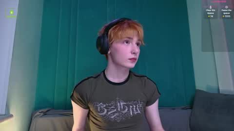 Snapshot of kessy_white chatting on May 24, 8:47 pm Kessy online show from May 24, 8:47 pm