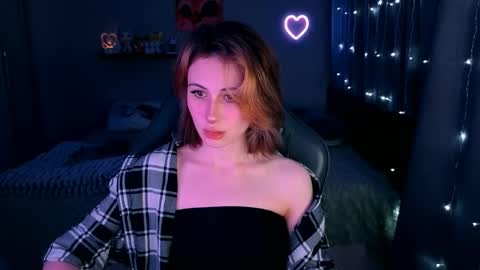 Snapshot of keti_moon chatting on May 8, 7:19 pm Keti 3 online show from May 8, 7:19 pm