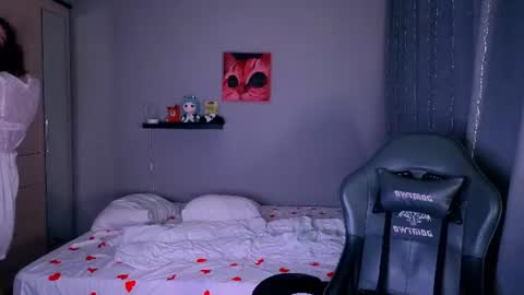 Snapshot of keti_moon chatting on June 9, 6:52 pm Keti 3 online show from June 9, 6:52 pm