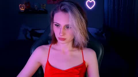 Snapshot of keti_moon chatting on June 22, 7:22 pm Keti 3 online show from June 22, 7:22 pm